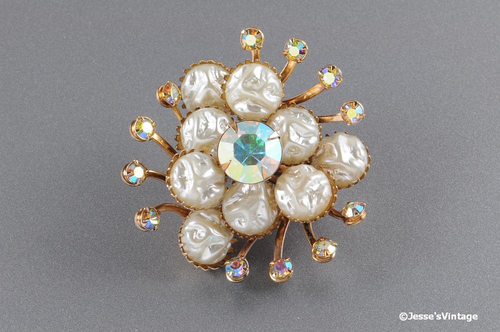 Vintage Brooch Pin Atomic Pink AB & Pearl Lava Cabochons