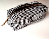 Toiletry Bag - Houndstooth, Green Lining & Leather - Small
