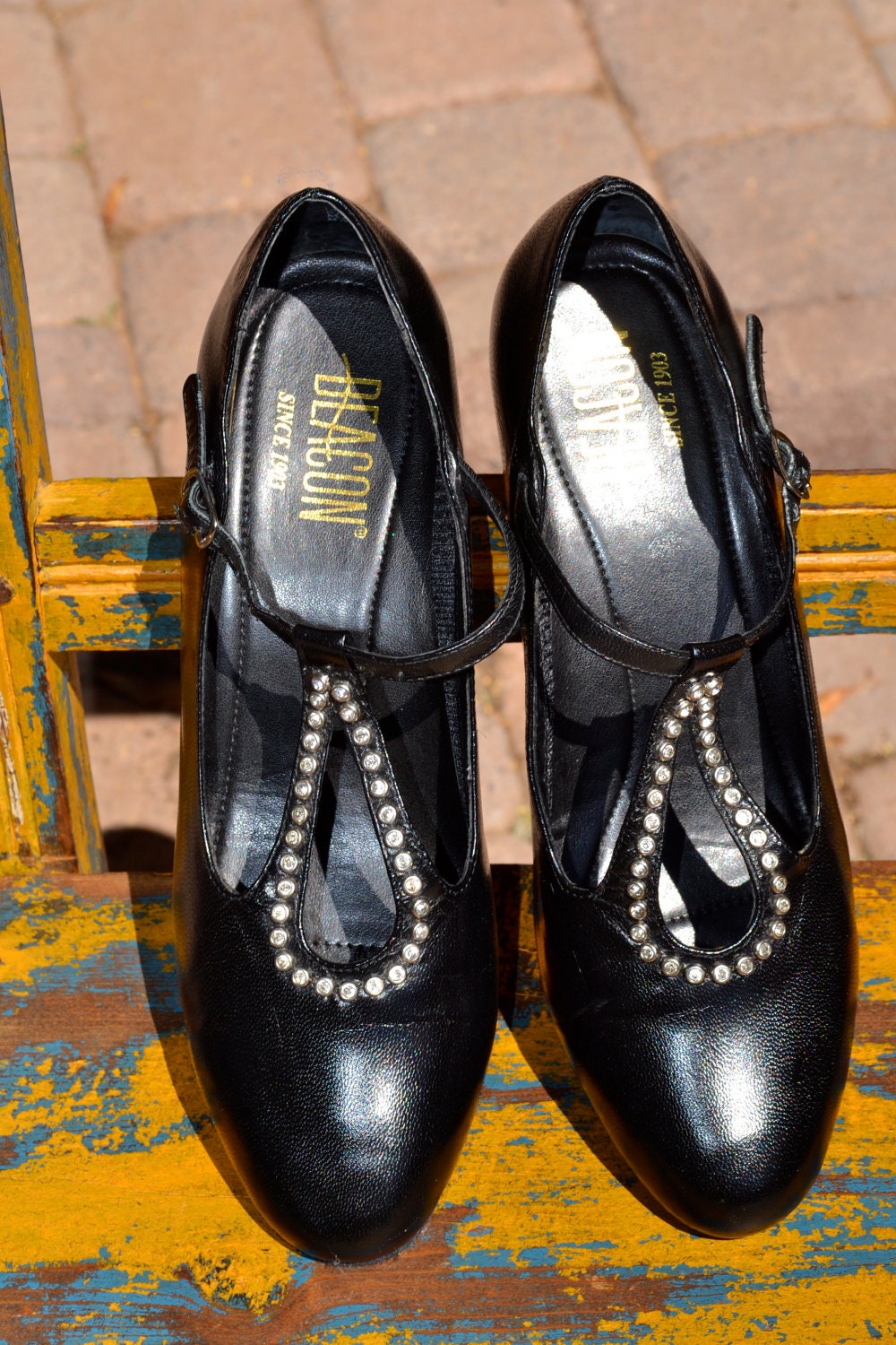 Vintage 50s black leather RHINESTONE MARY JANE heels size 7