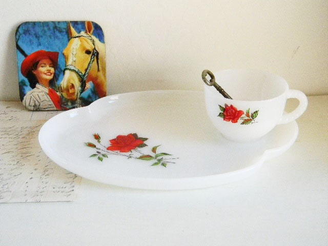 Vintage Milk Glass Rose Dish Tray Saucer Tea Cup Set-Shabby Cottage Farmhouse Retro-1950's