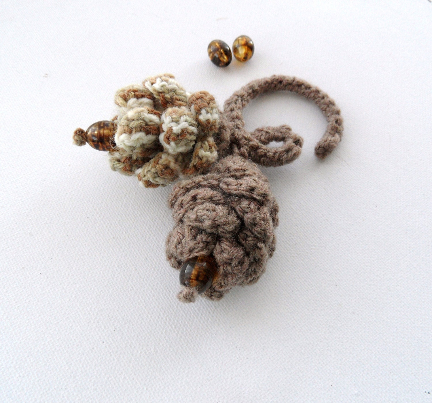Crochet Corsage Brooch Pin Lovely Pine Cones Holiday Gift