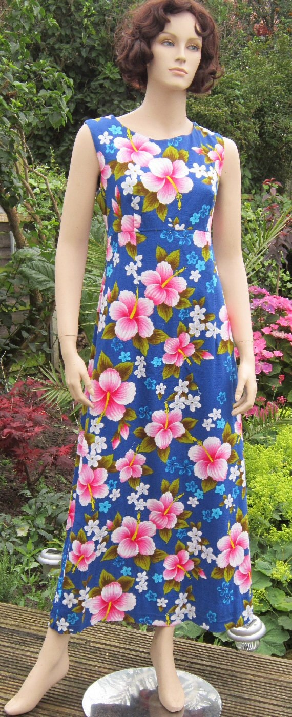 70s vintage stunning Ui-Maikai Hawaiian maxi dress 100% cotton, Bust 38"