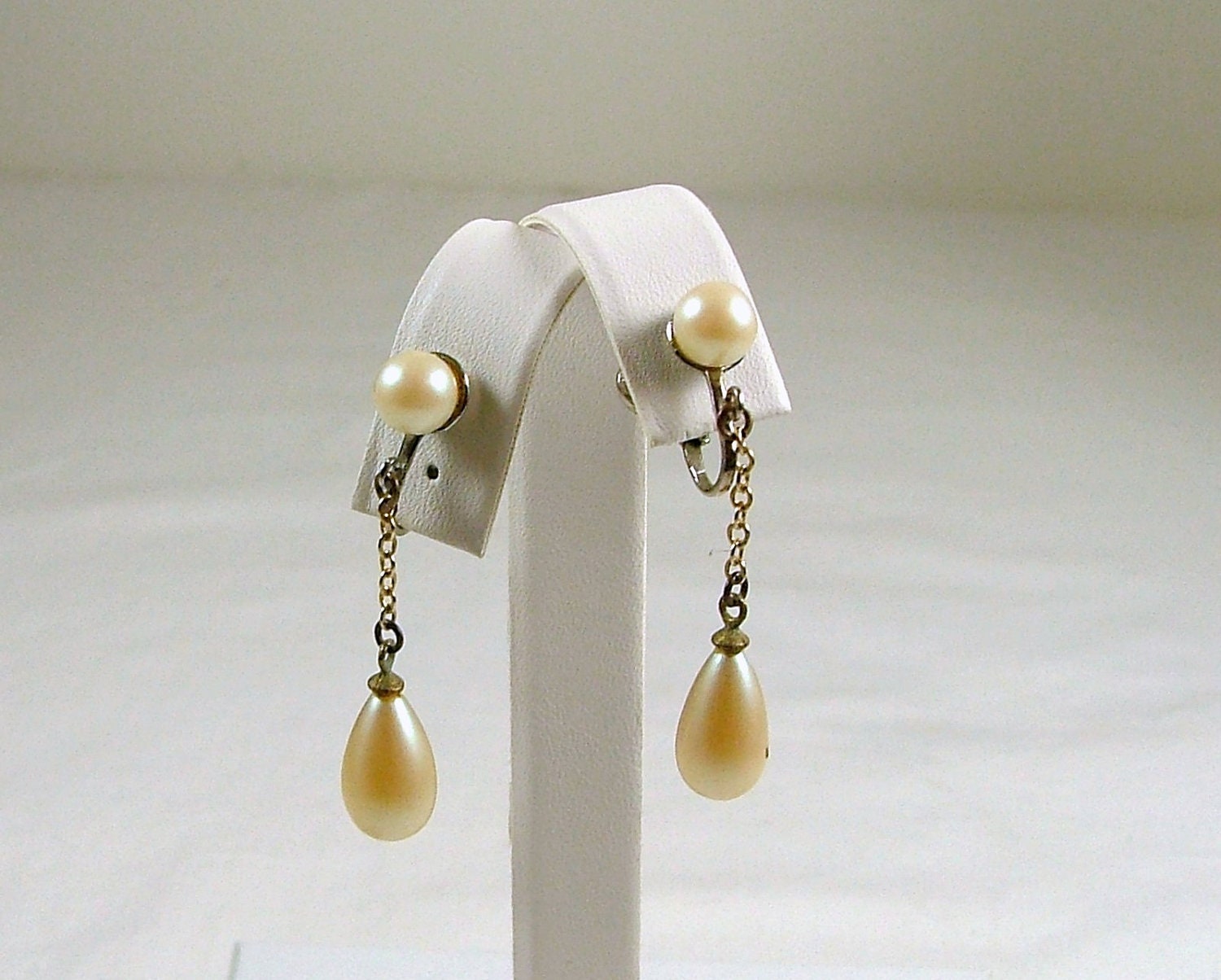Vintage 1960 Pat. 2954598 Pearl Dangle Clip On Earrings