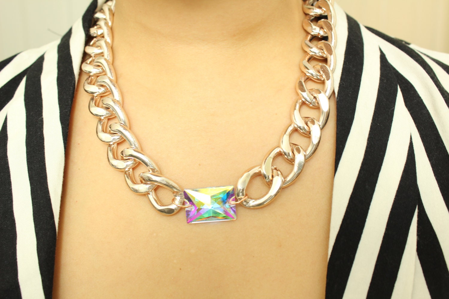 Chunky Curb Chain Necklace with Aurora Borealis Stone