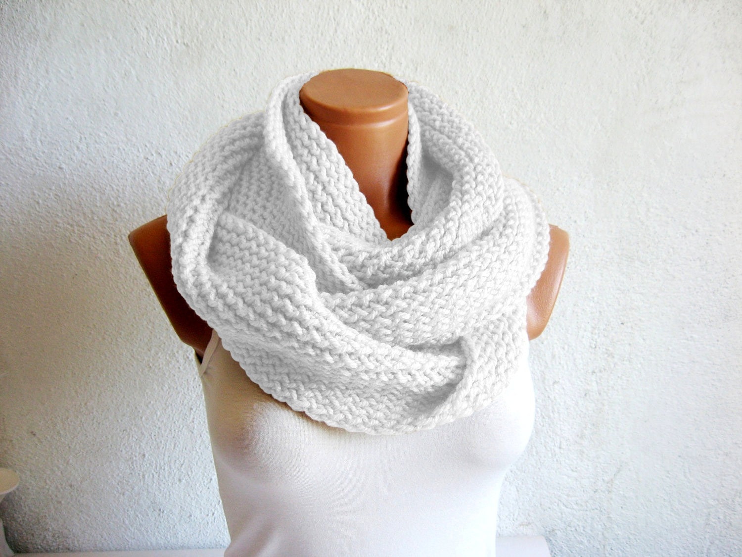 Fashion hand knitted infinity scarf Block Infinity Scarf. Loop Scarf, Circle Scarf, Neck Warmer. White Crochet Infinity