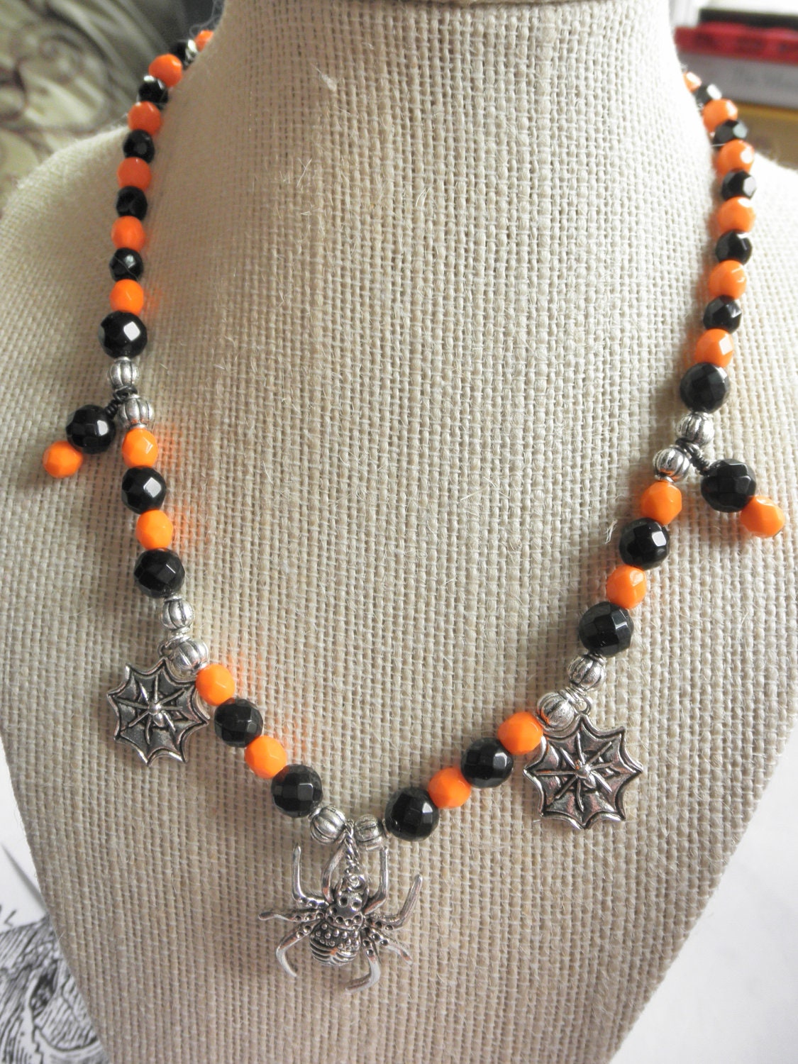 Festive Spooky Spider Charm Beaded Halloween Necklace