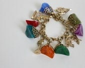 Vintage 1960s CHARM BRACELET / Gold Link Bracelet