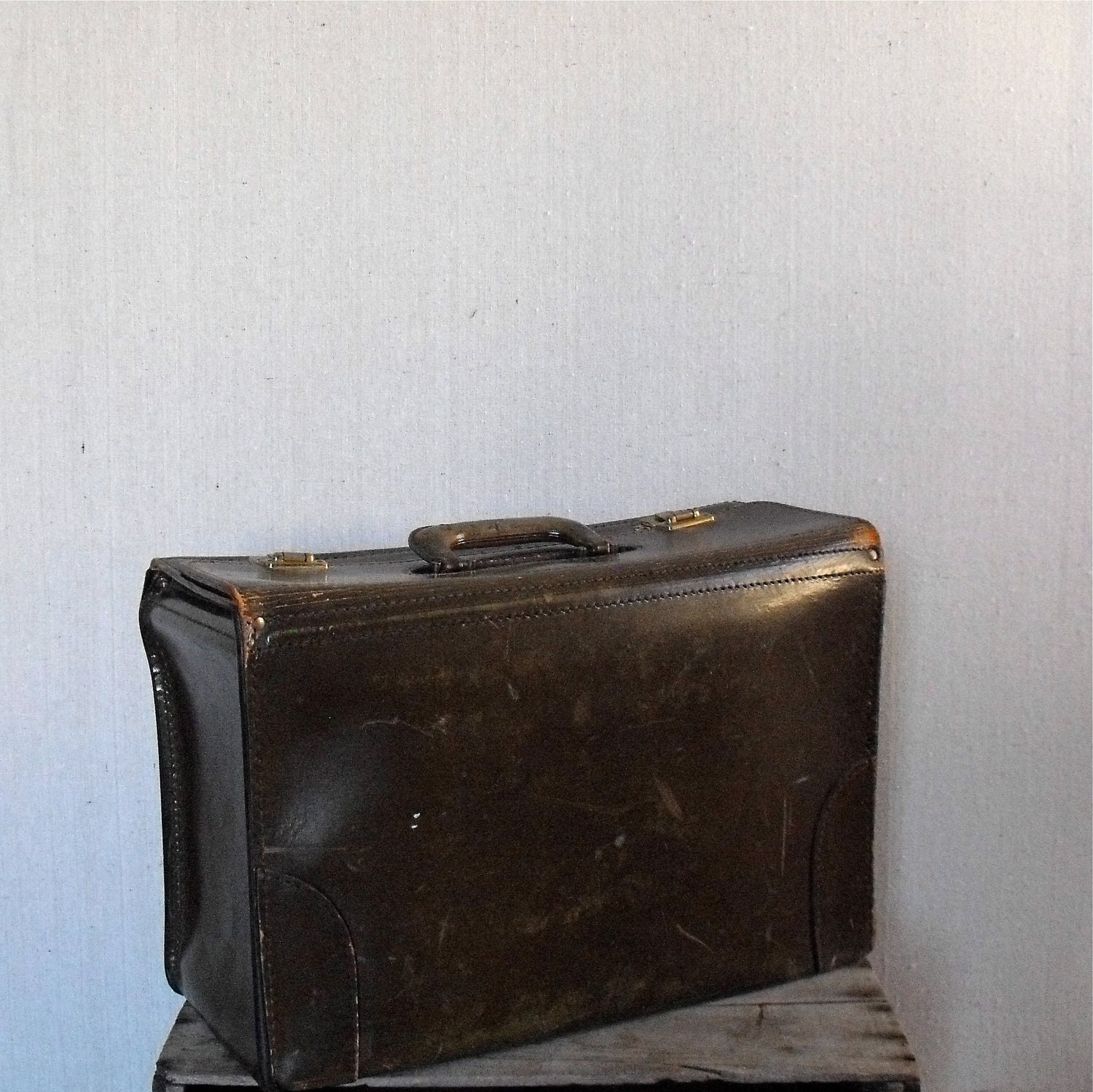 Vintage Briefcase : Salesman Traveling Suitcase