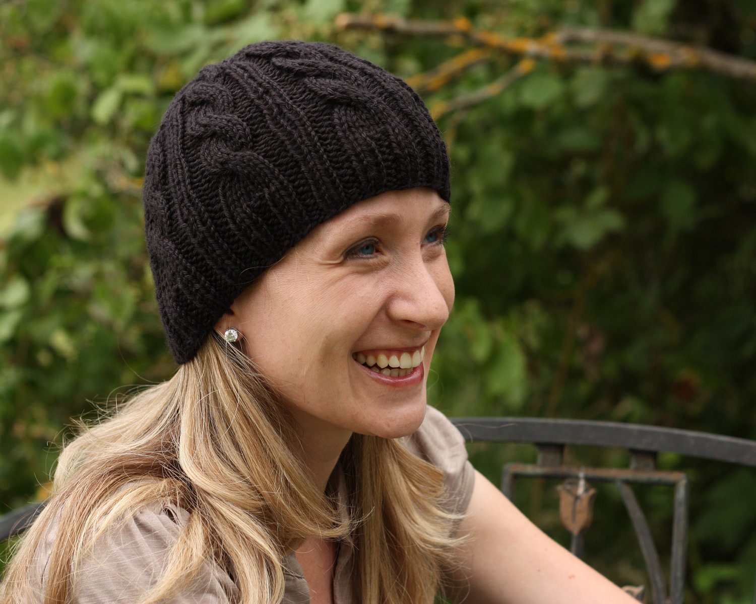 Hand Knit Cable Beanie Woman Hat - Acrylic Yarn - Black
