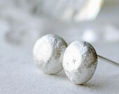 eco friendly silver stud earrings, sterling silver, minimal jewelry, stone pebbles, eco friendly