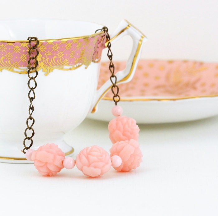 Pink Jewelry - Pink Beaded Necklace - Vintage Pale Pink Carved Rose Beads on a Brass Chain, Gift For Mom - JacarandaDesigns