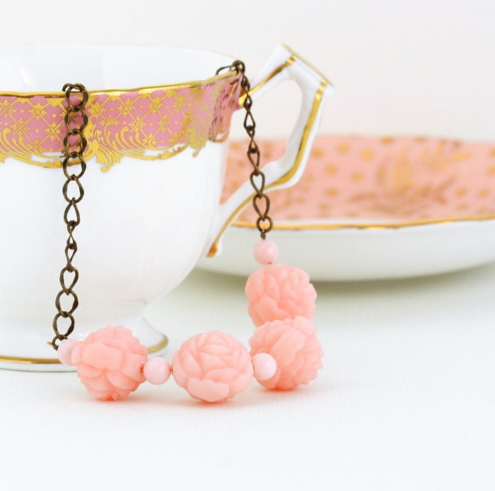 Statement Necklace, Pink Jewelry - Pink Beaded Necklace - Vintage Pale Pink Carved Rose Beads on a Brass Chain