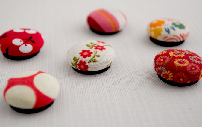 Red Fabric Button Magnet Set