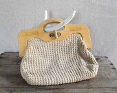 Vintage Hand Bag : Mid Century Wood handled Bermuda Handbag