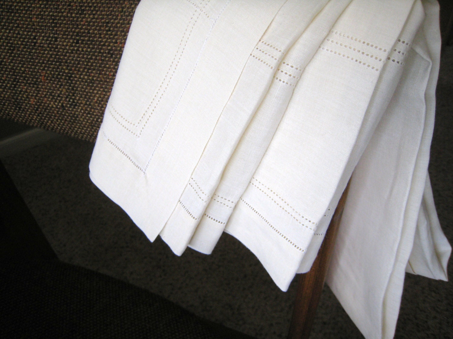 Vintage Linen Tablecloth Ivory Circa 1960 Fabulous 40 x 39 Topper Centerpiece Fabulous