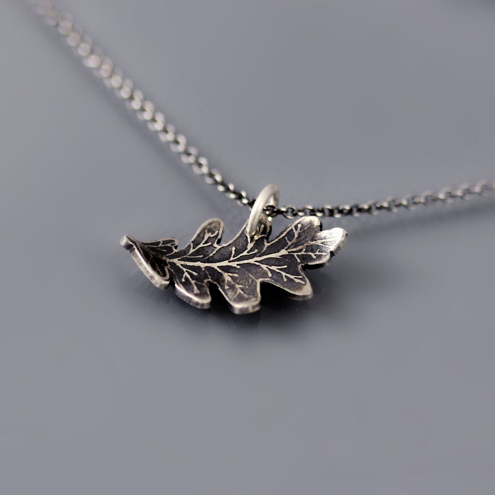 Etched Silver Oak Leaf Necklace - Nature Jewelry