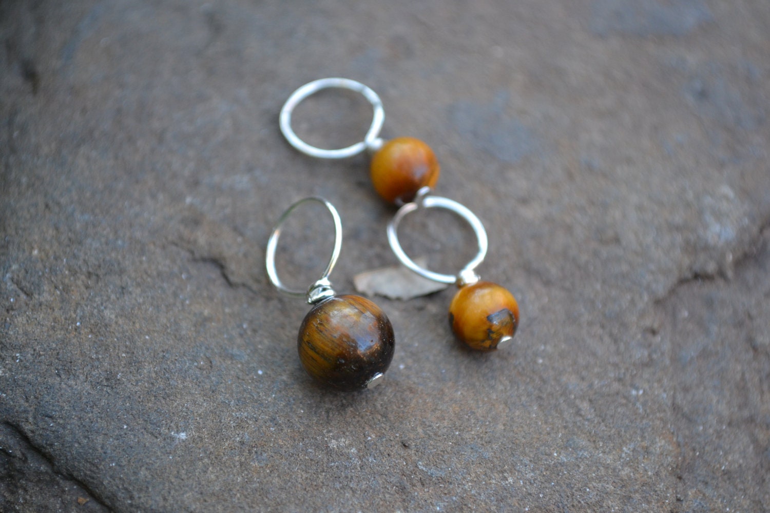 Tiger Eye Stitch Markers