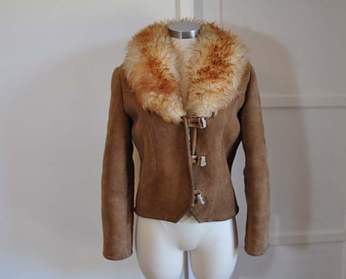 70s jacket / Vintage 1970s Boho Big Fluffy Collar Shearling Jacket Coat