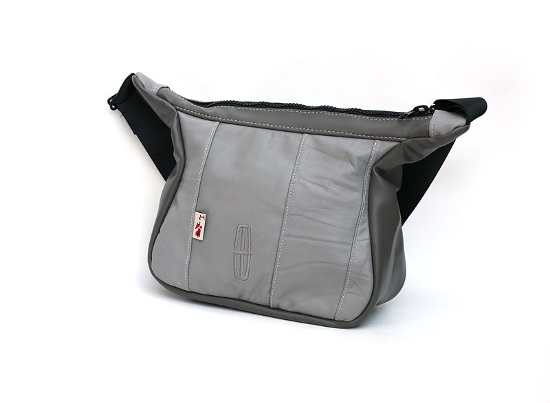 Freya Purse made from Lincoln Car Seat Material 1/1
