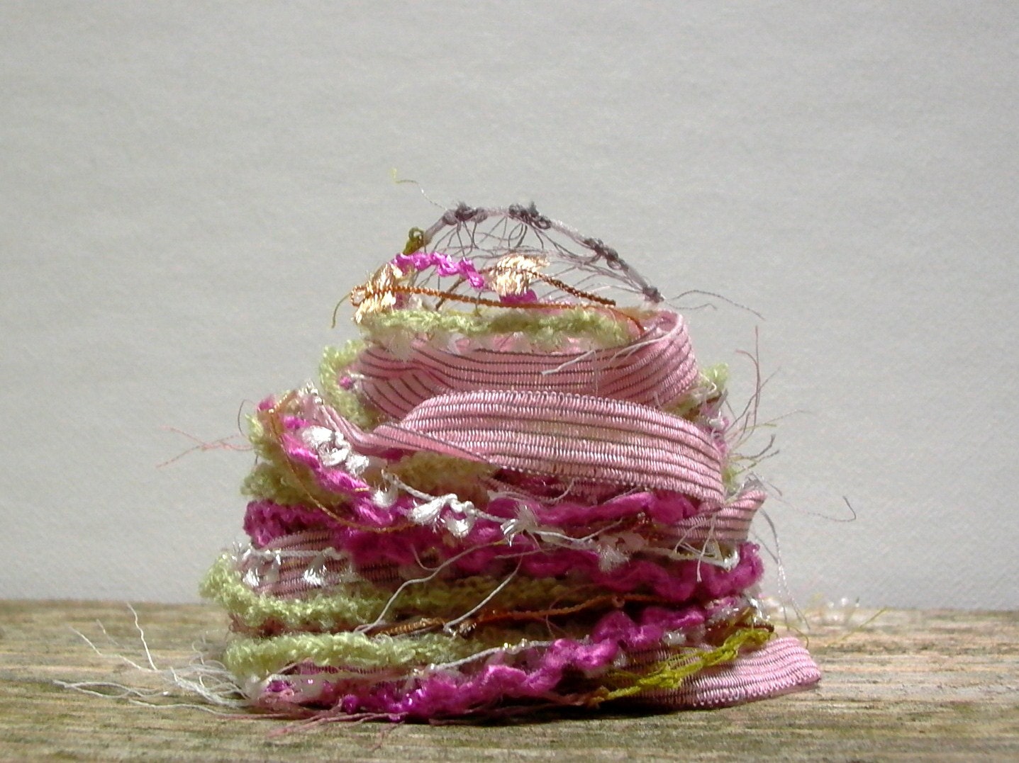 english rose fiber effects . 12yds specialty art yarn ribbon bundle . shabby chic cream pink gold green