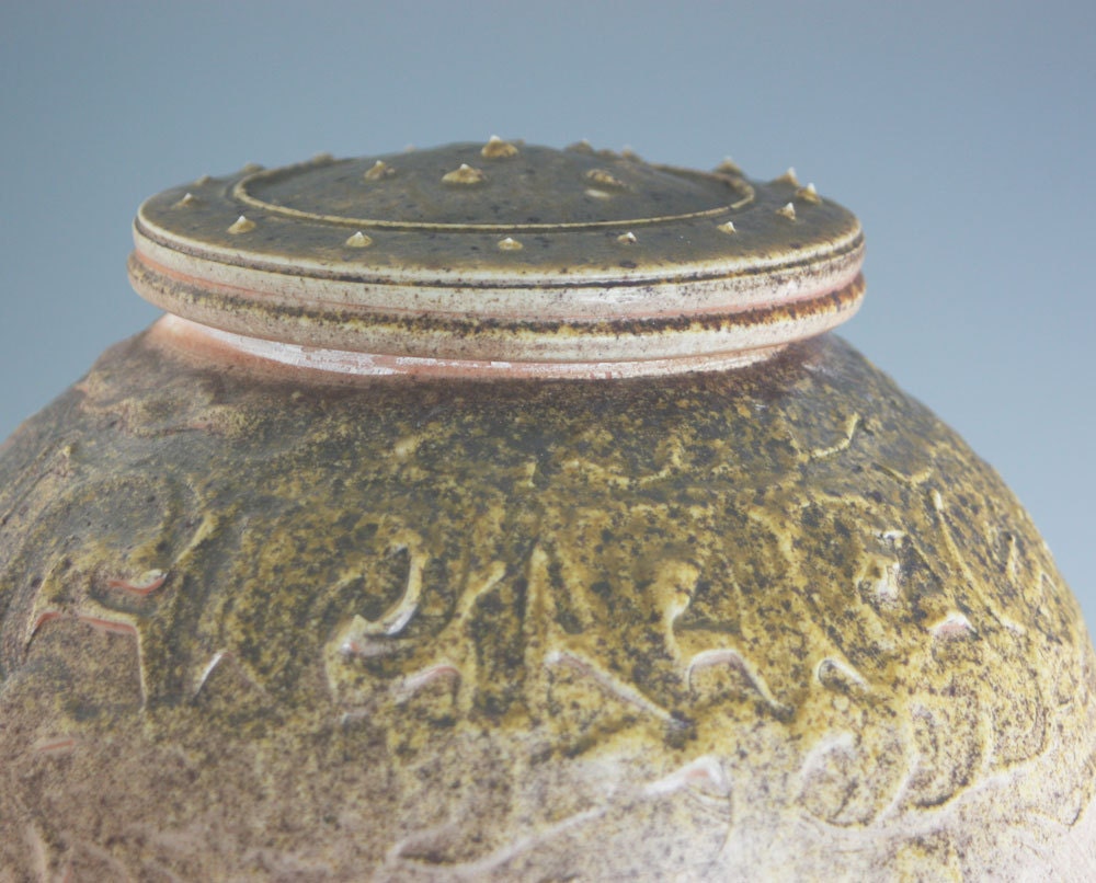 Wood Ash Waterfall Urn