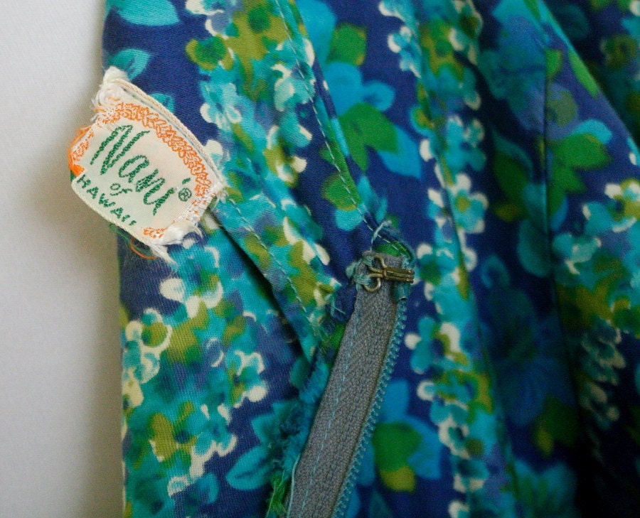 1970s Hawaiian blue green floral maxi wrap dress / large