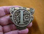 Letter I "I" initial with daisy roses rose lily of the valley flowers gray CAMEO pin pendant brass brooch cm157-5