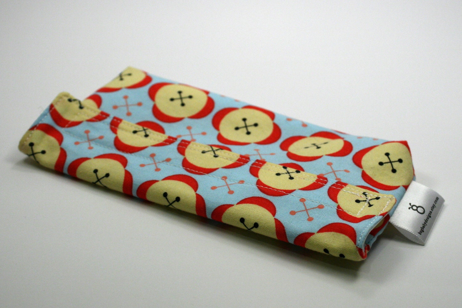 Reusable eco friendly washable Snack Bag - red yellow buttons on blue