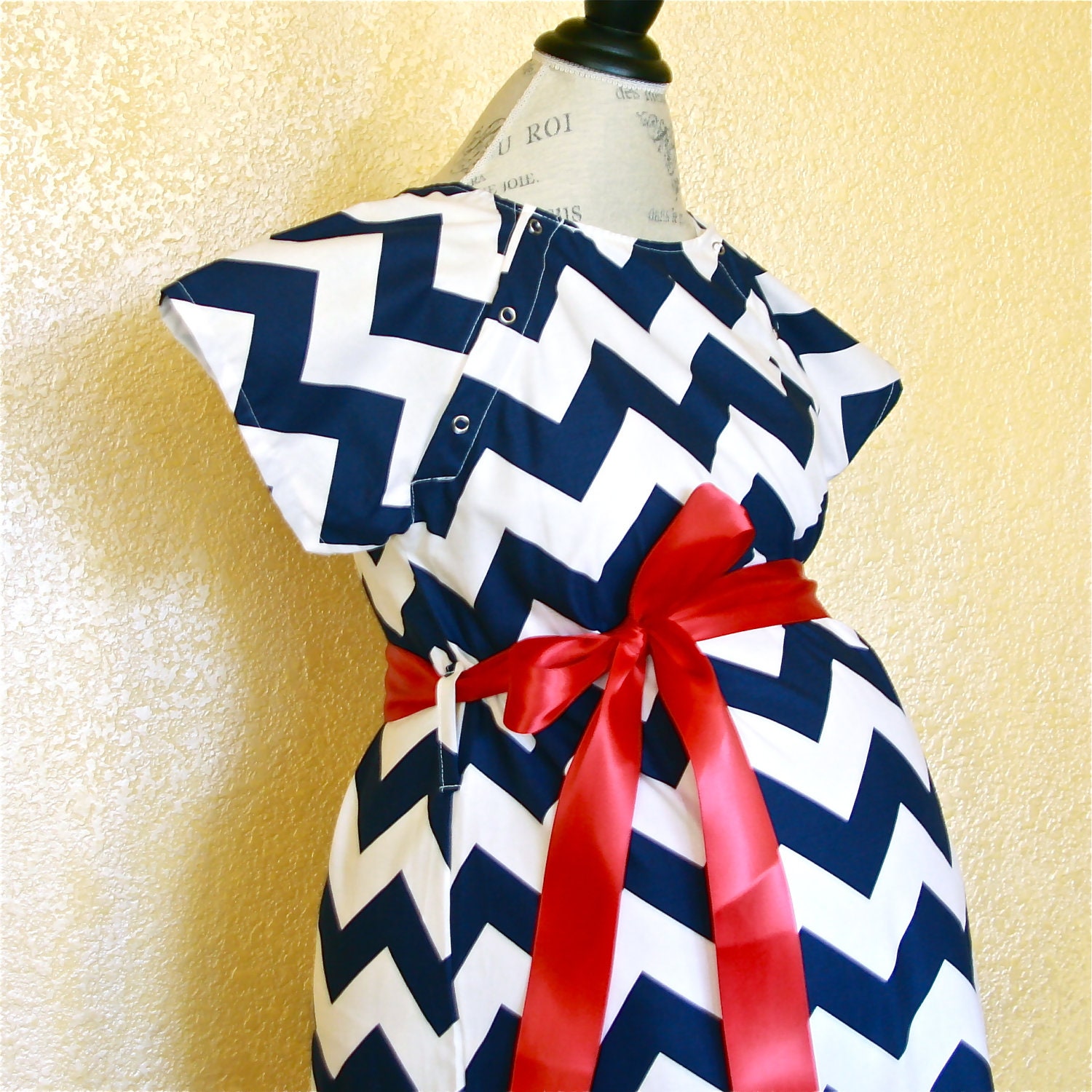 Maternity Hospital Delivery Gown in Navy Chevron