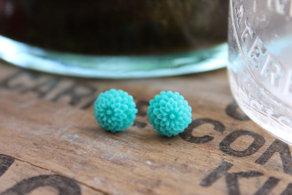 Mini Mums Posts // Aqua