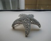 vintage WHITE starfish Lisner BROOCH