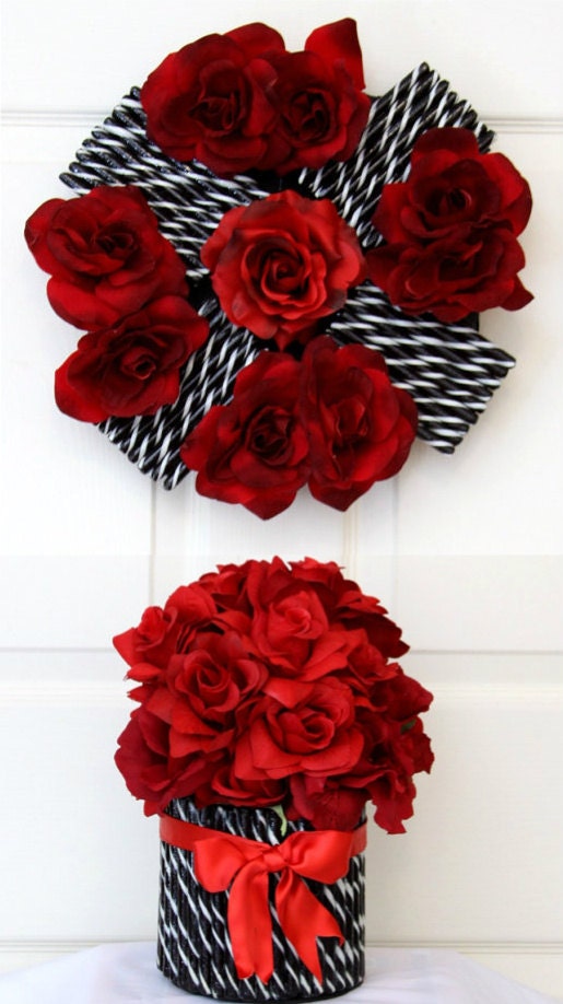 Love On Top Duo - Black & White Candy and Roses Wreath and Centerpiece // Unique Holiday Centerpiece // Christmas Candy Wreath // Wedding