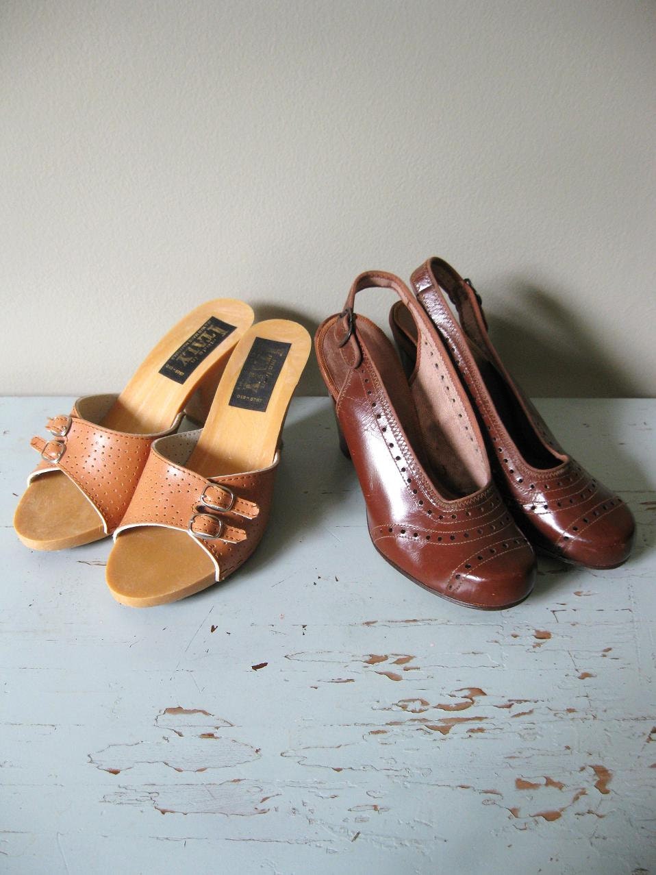 SALE...Set of 2 Vintage Retro Heels Size 5