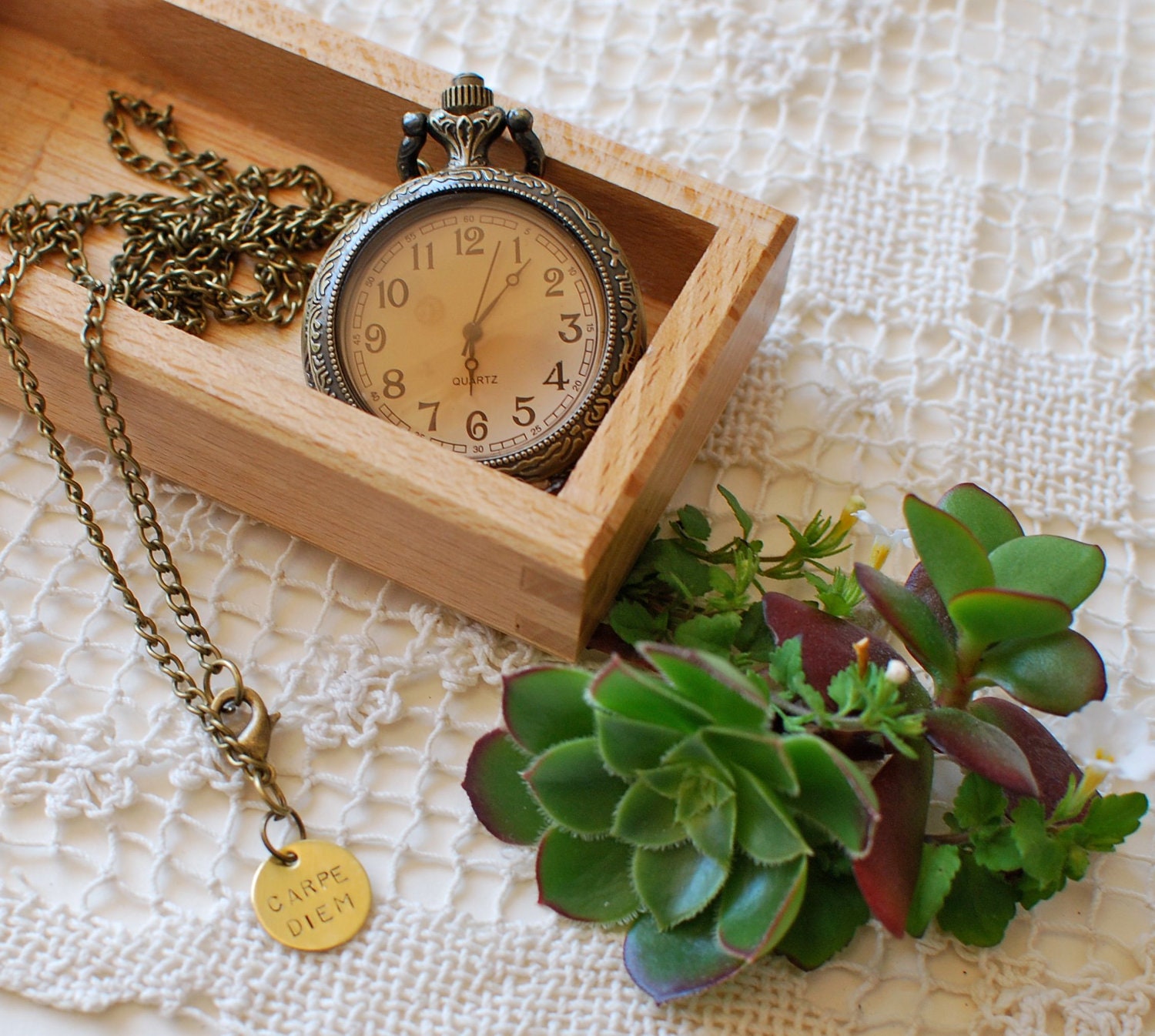 Pocket Watch Necklace Rose Carpe Diem