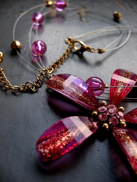 RASPBERRY JELLIE - pink, gold, violet resin & rhinestone flower pendant with suspended bead statement NECKLACE