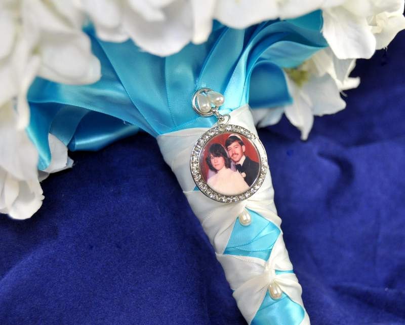 Wedding Bouquet LARGE CIRCLE Charm, Bridal Bouquet Charm with custom photo