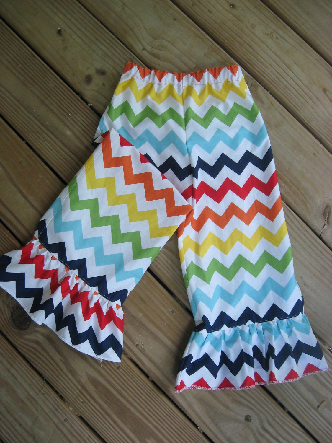 Rainbow chevron ruffled pants