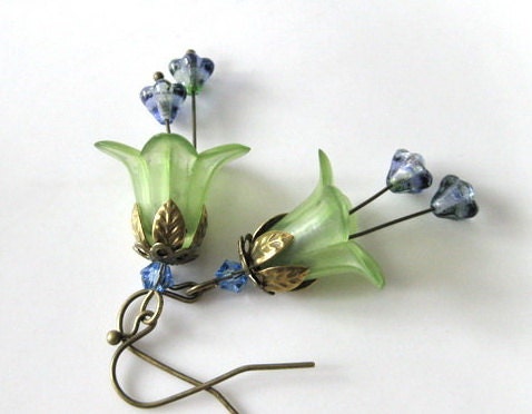 Vintage Style Lucite Flowers Earrings - Green Bell OOAK