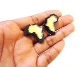 Cameo Gold Africa stud earrings