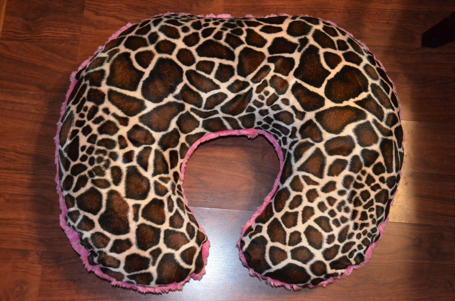 Customized Giraffe and Hot Pink swirl mink Boppy Pillow Cover