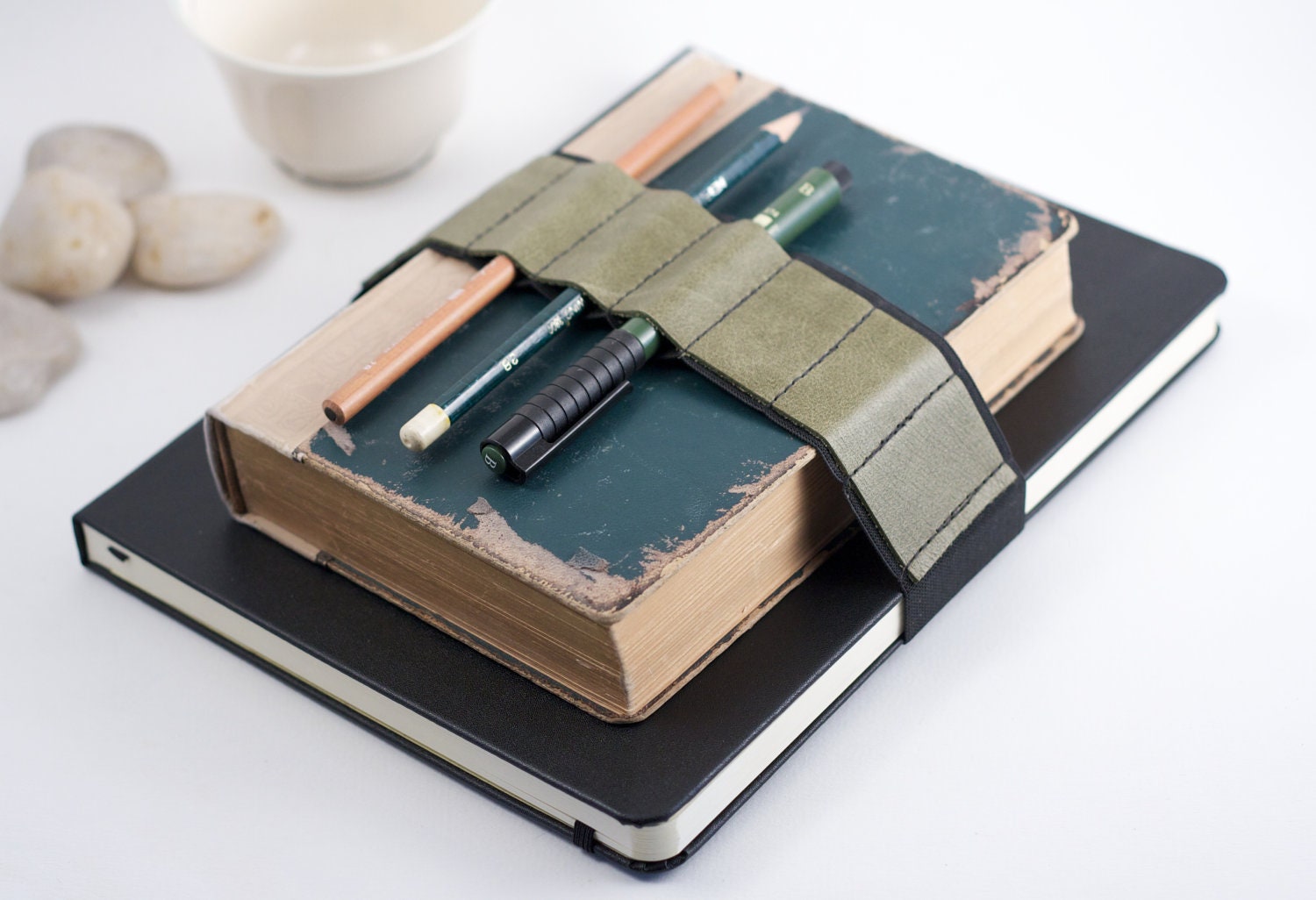 Alt Pencil Case / Journal Bandolier Large / Olive Leather