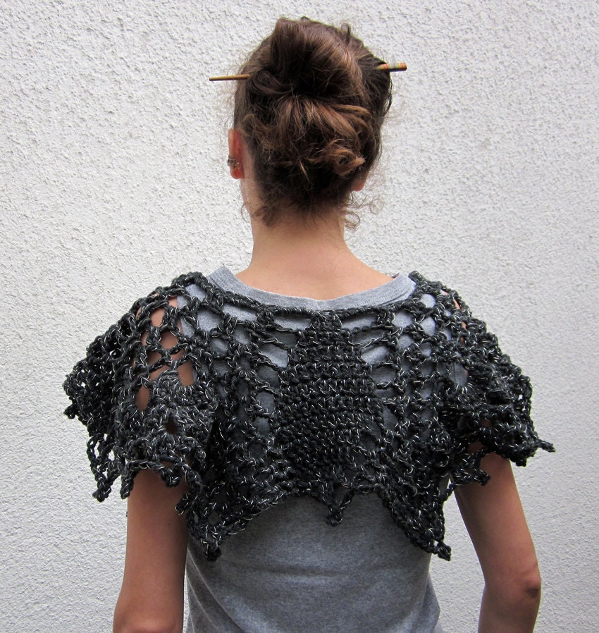 Spider crochet shawl/poncho in dark grey with silver thread