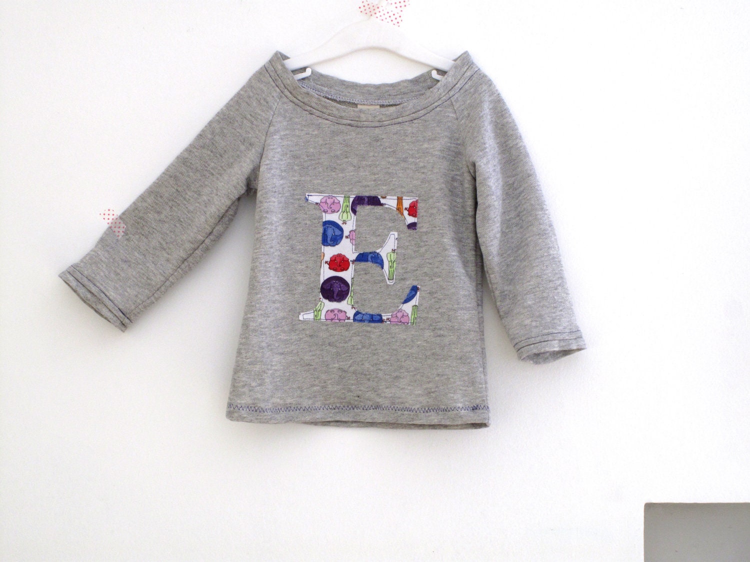 Girl sweatshirt with personalized initial, scoop neck toddler sweater, sport style heather grey sweatshirt. Sizes 3T, 4y, 5y. - arch190