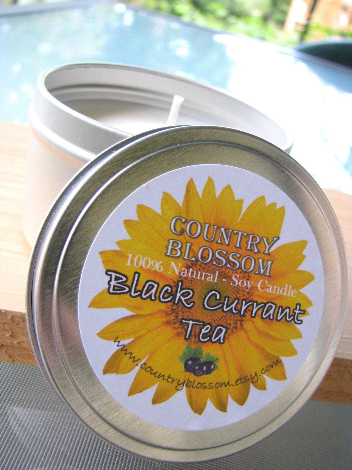 Black Currant Tea 8 oz Tin Soy Wax Candle