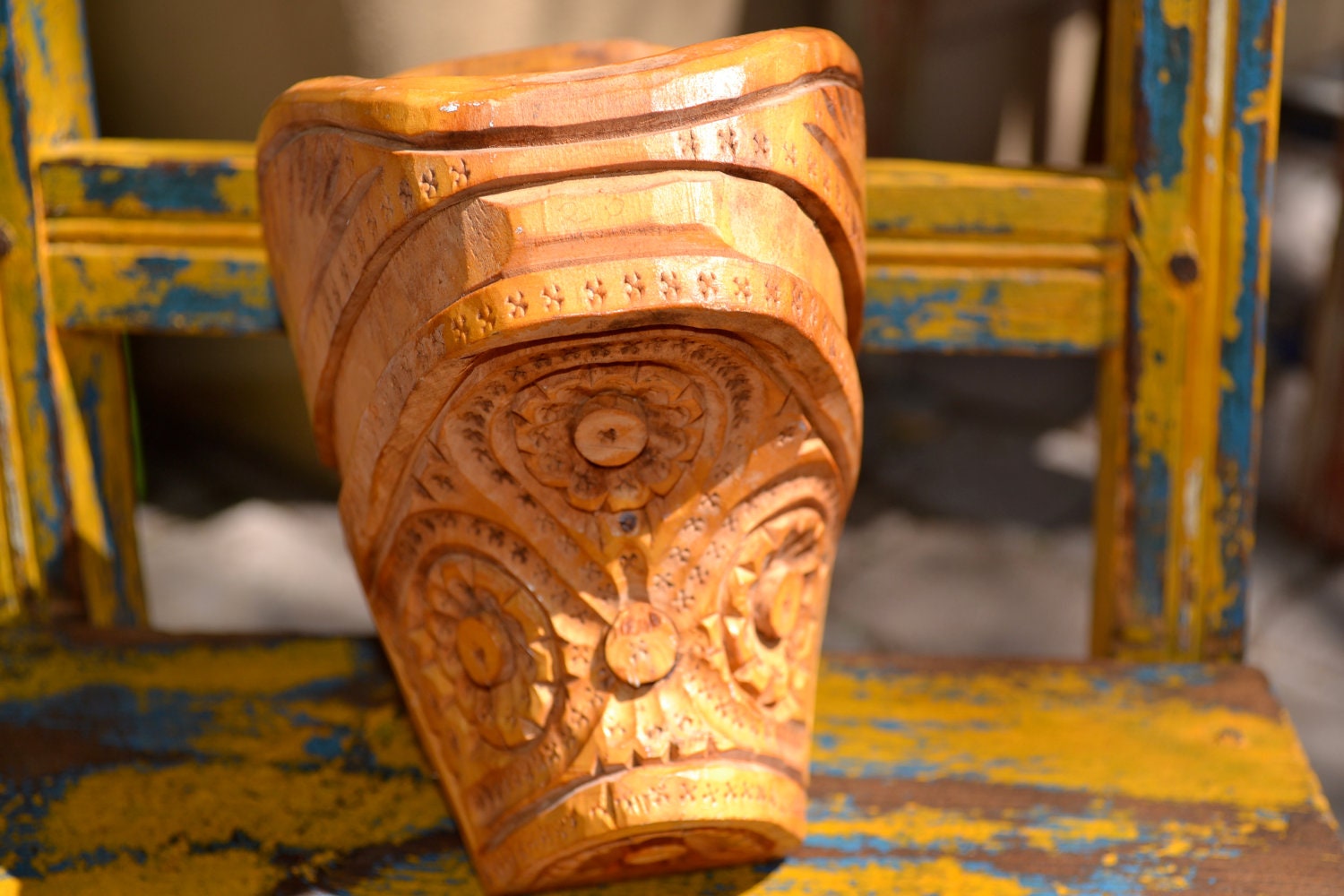 vtg hand CARVED WOOD ethnic Folk Art wall POCKET beautiful floral design