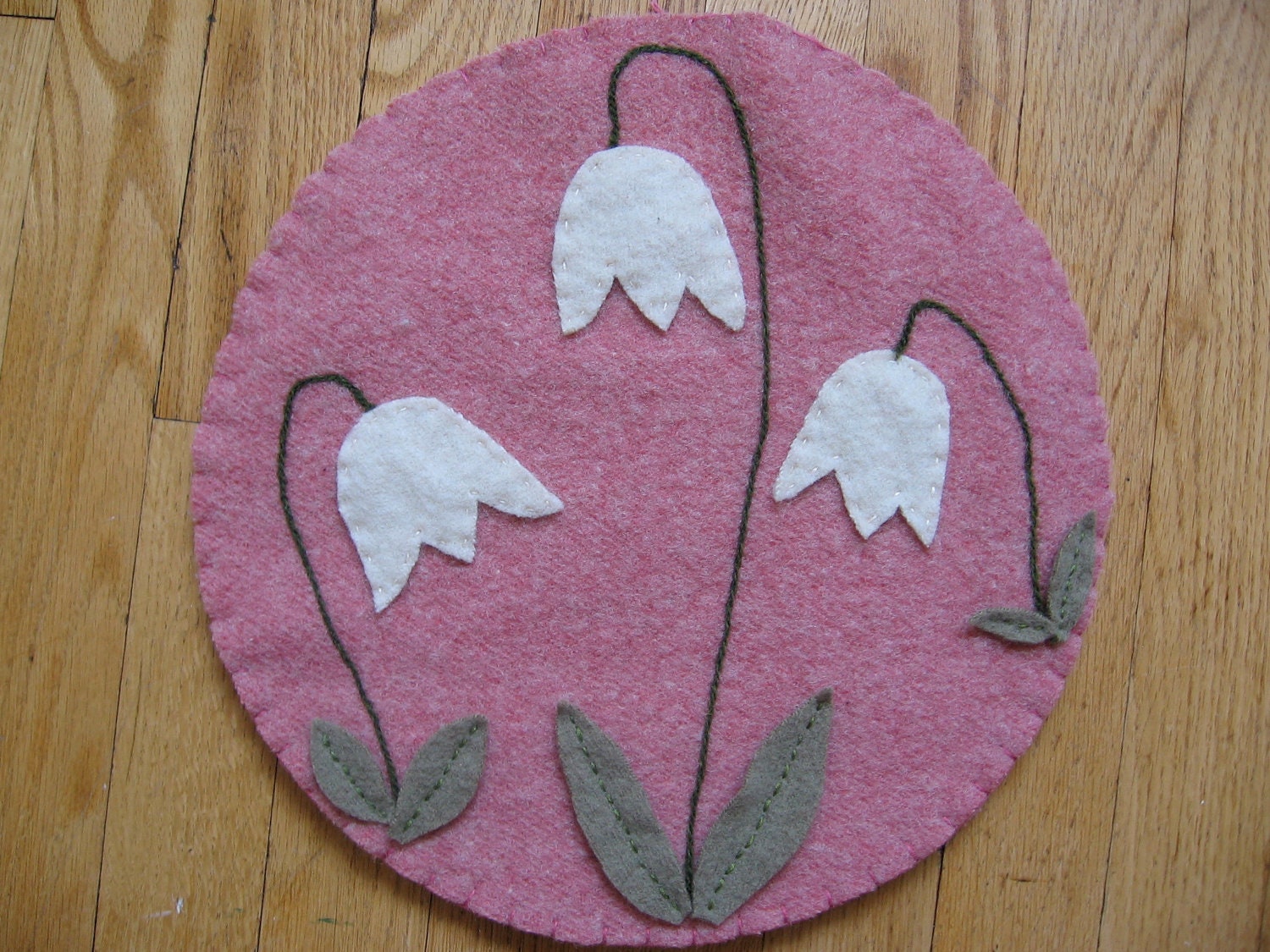 Snowdrop trivet