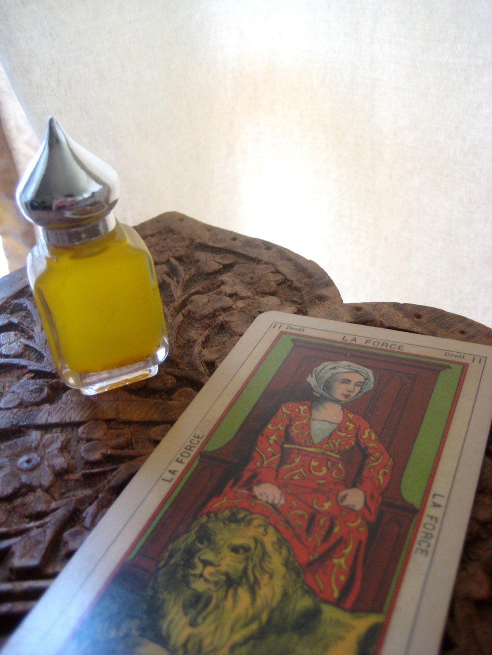 STRENGTH A Botanical Perfume Inspired by the Tarot