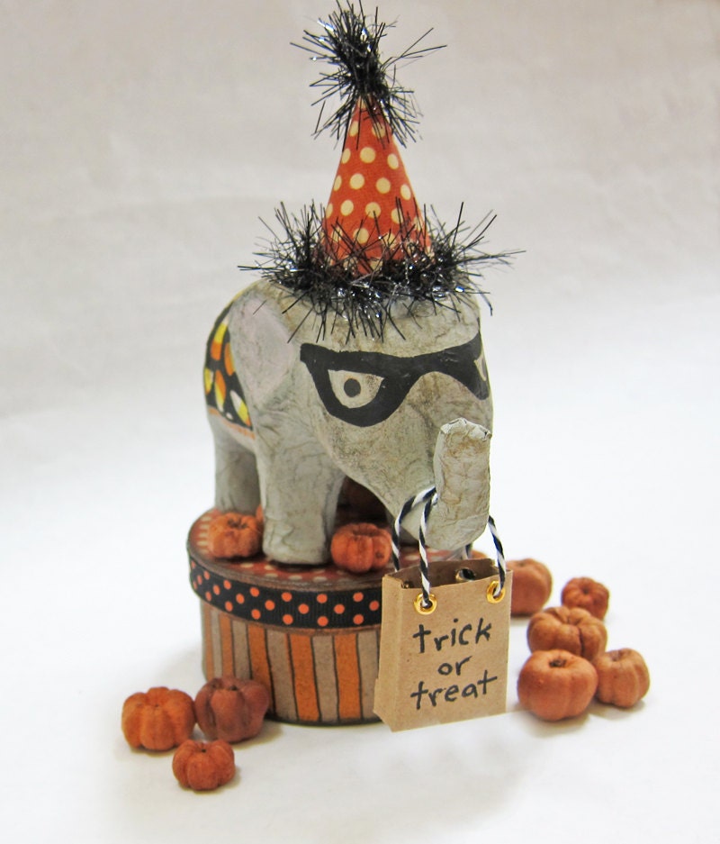 Halloween Elephant Trick-or-Treating in the Pumpkin Patch (Trinket Box)