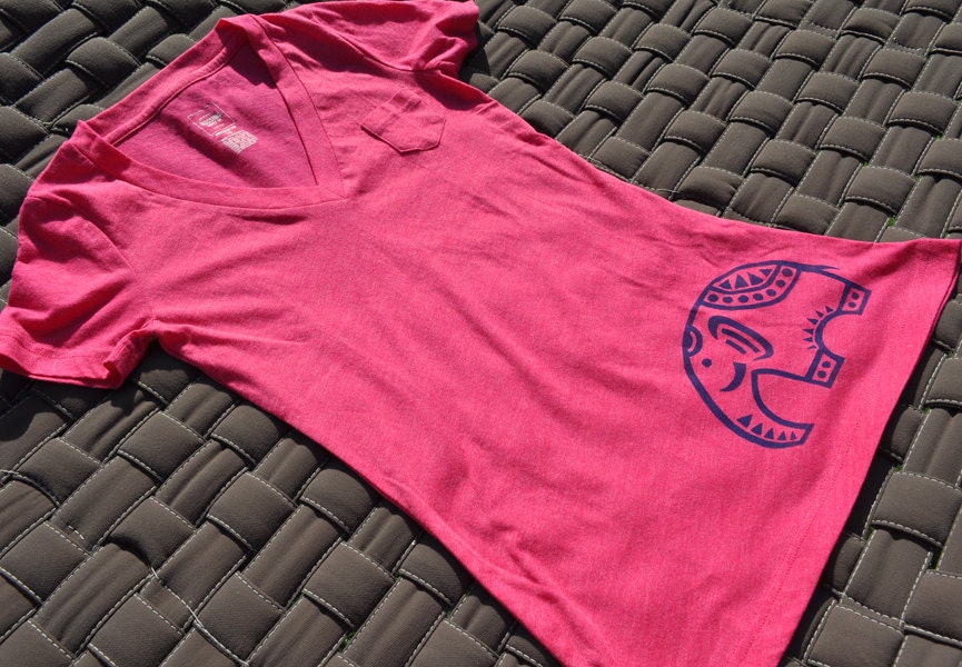 Elephant Screen Print in Violet on Magenta Boyfriend Tshirt - Women's Size XS