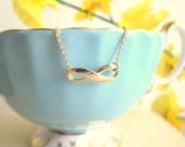 Infinity Necklace Small Infinity Sign Pendant Charm Necklace Gold Chain Delicate Simple Everyday Casual Modern Jewelry Chic 16k Gold Plated